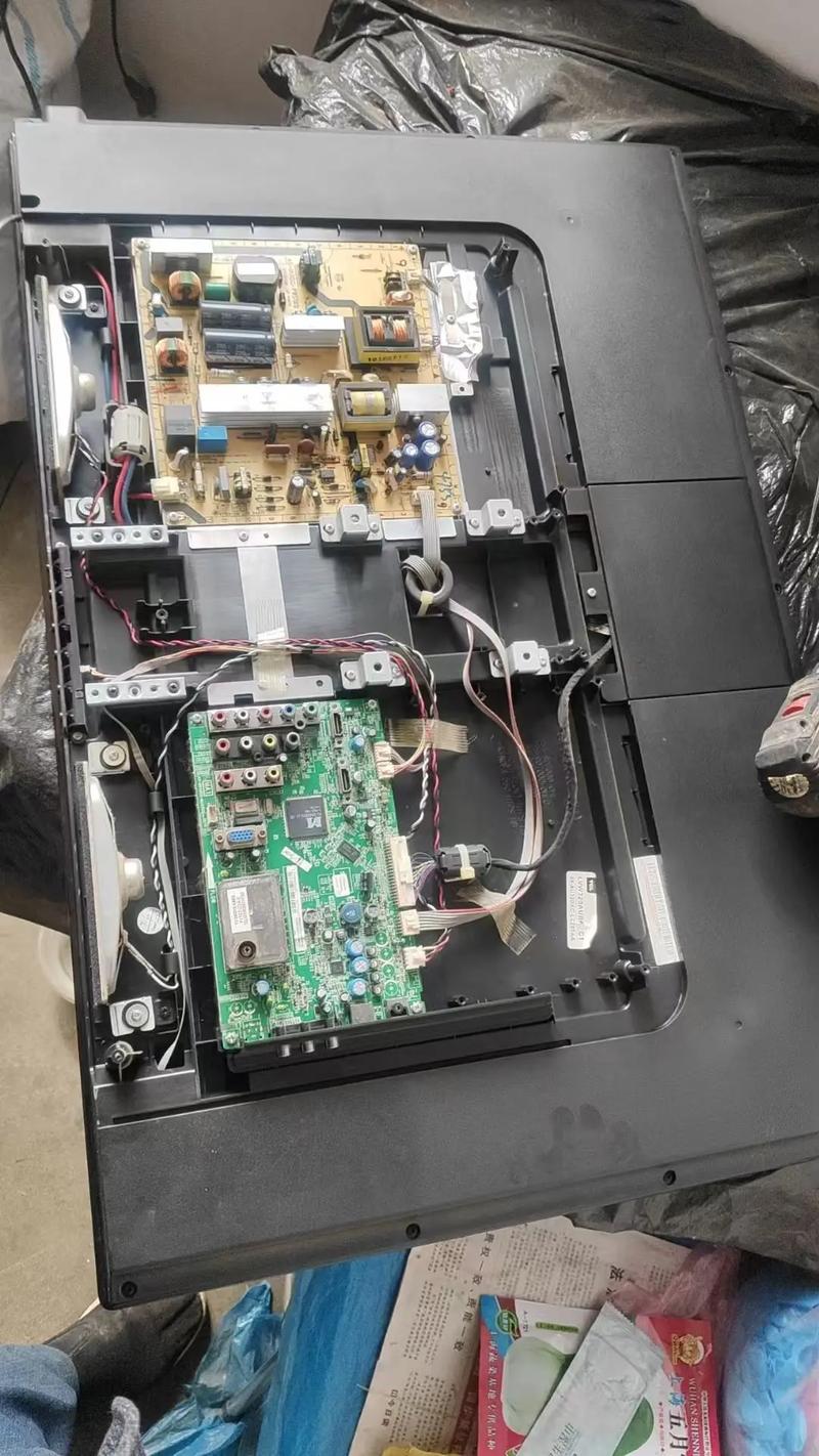 液晶电视维修费1000元贵不贵？-图2