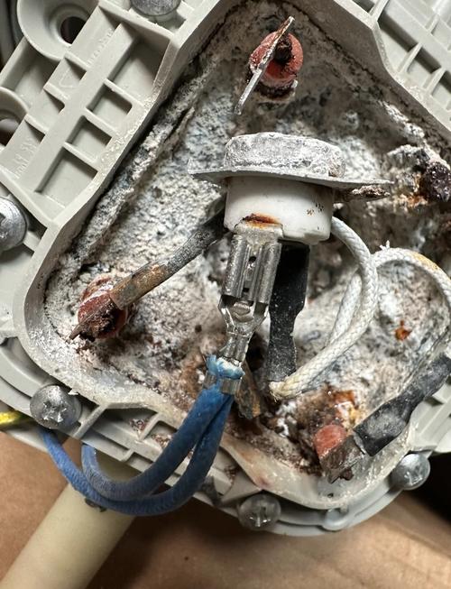 熨斗机不通电，维修步骤有哪些？-图2