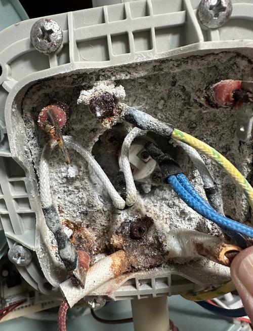 熨斗机不通电，维修步骤有哪些？-图1