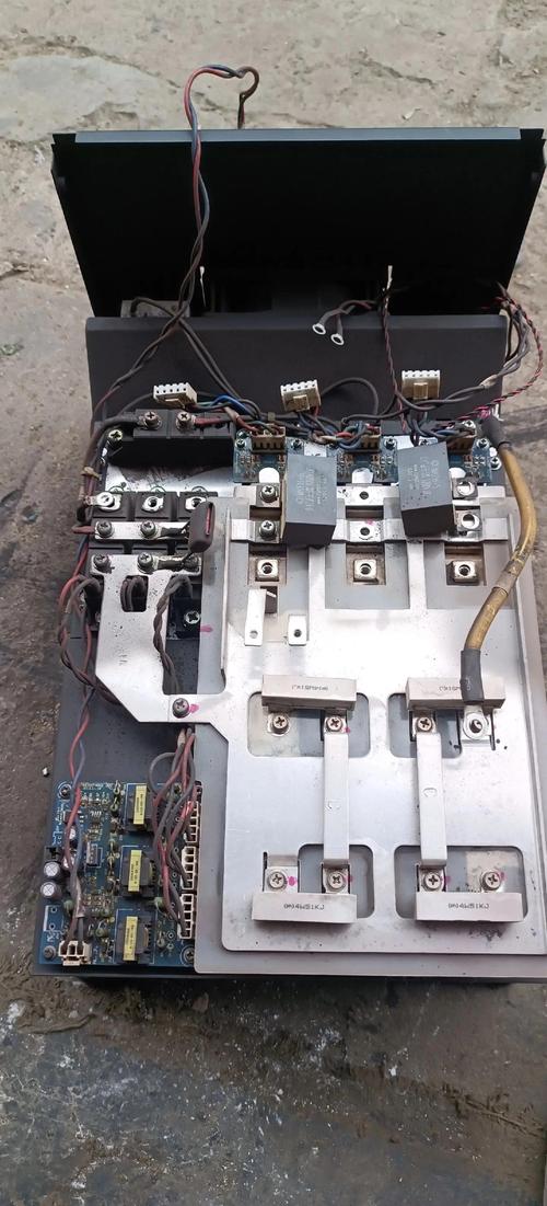 变频器维修视频教学，如何快速掌握维修技巧？-图3