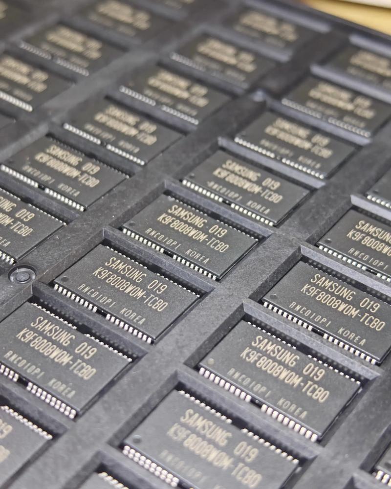 中国手机闪存技术突破,性能如何?-图2 中国手机闪存技术突破,性能如何?-图2