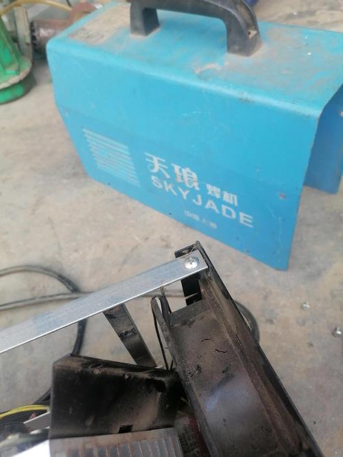 逆变焊机副电源维修视频-图2