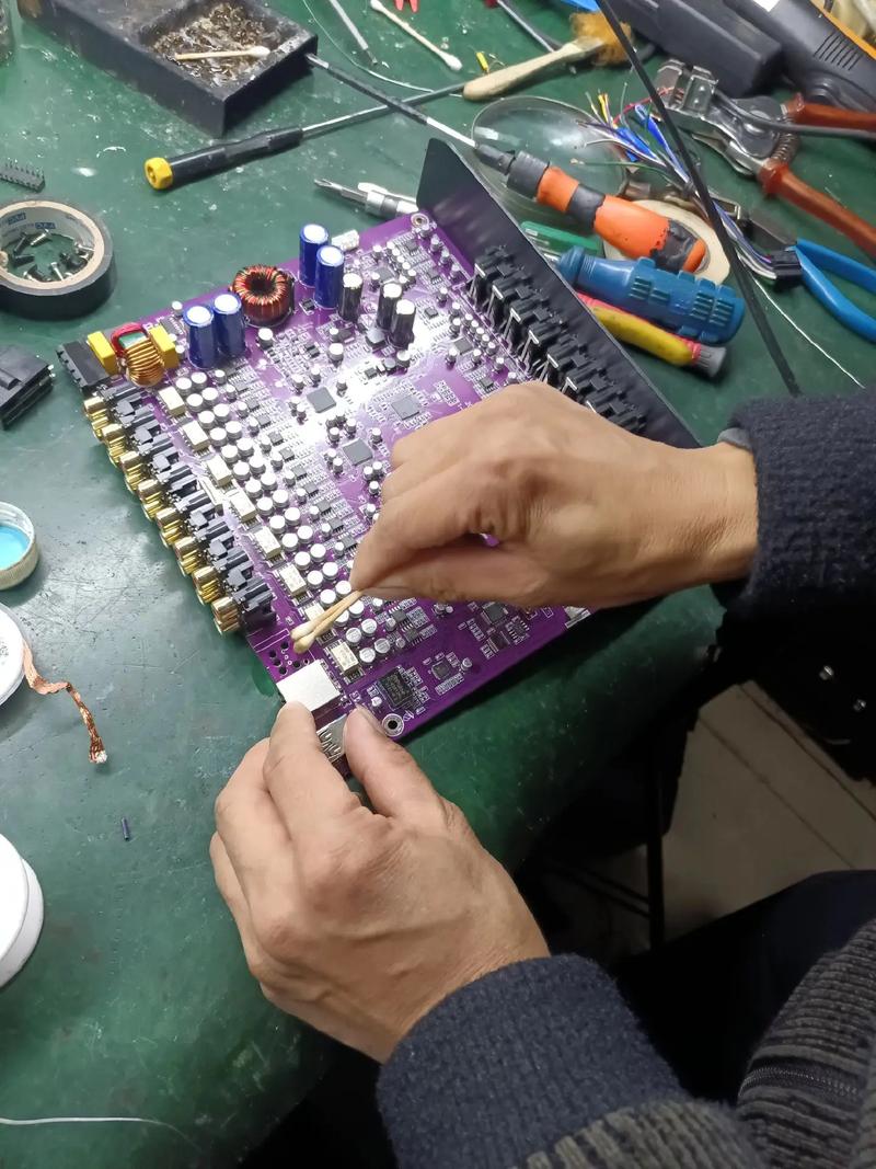 汽车功放放音失真的维修-图2