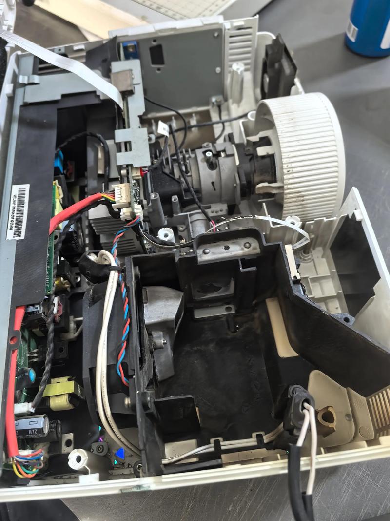 l40f3302b维修故障怎么解决？-图1