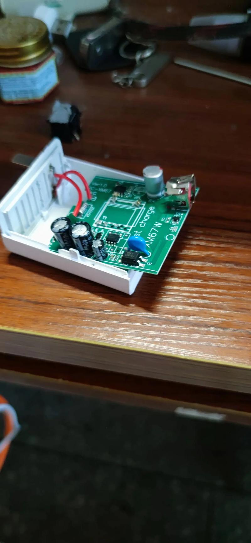 手机充电器坏了怎么修？-图2