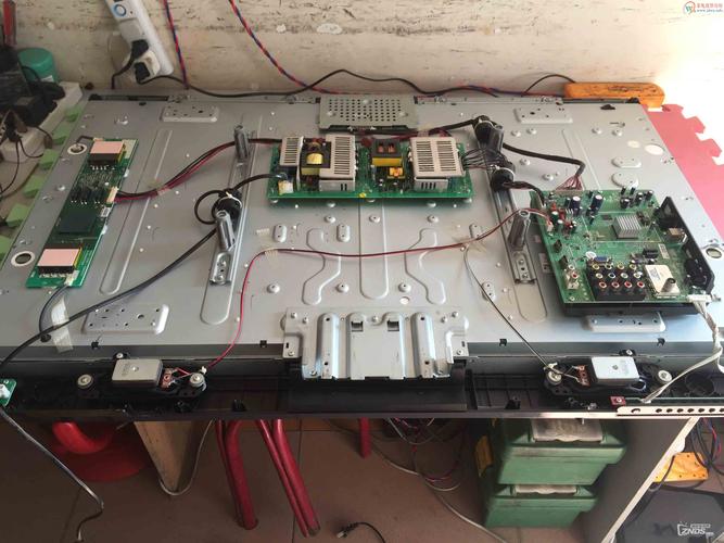 创维32背光板通病如何维修？-图1