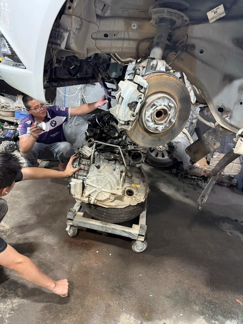 汽车发动机维修技术有哪些关键要点？-图2