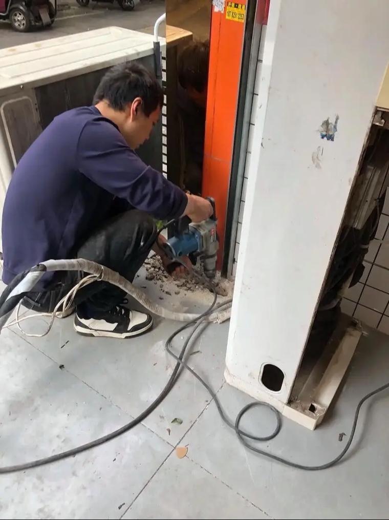 室外机高，维修难题怎么解？-图1