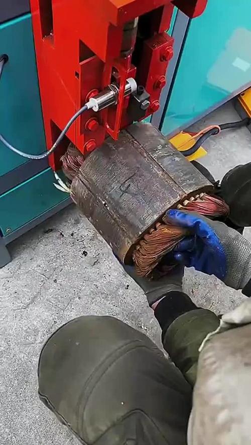 单相发电机线圈维修视频，教你如何操作？-图1