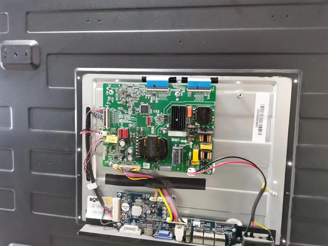 HT215F01屏维修，具体故障怎么排查？-图1