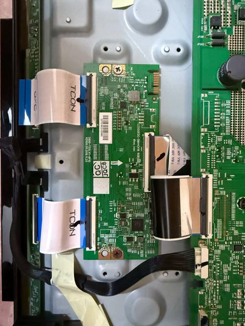 HT215F01屏维修，具体故障怎么排查？-图2