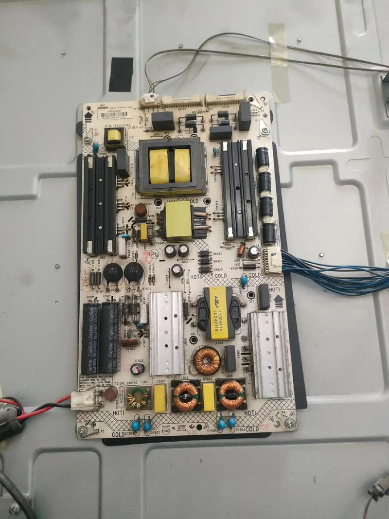 液晶维修评测需关注哪几点电压?-图3 液晶维修评测需关注哪几点电压?-图3