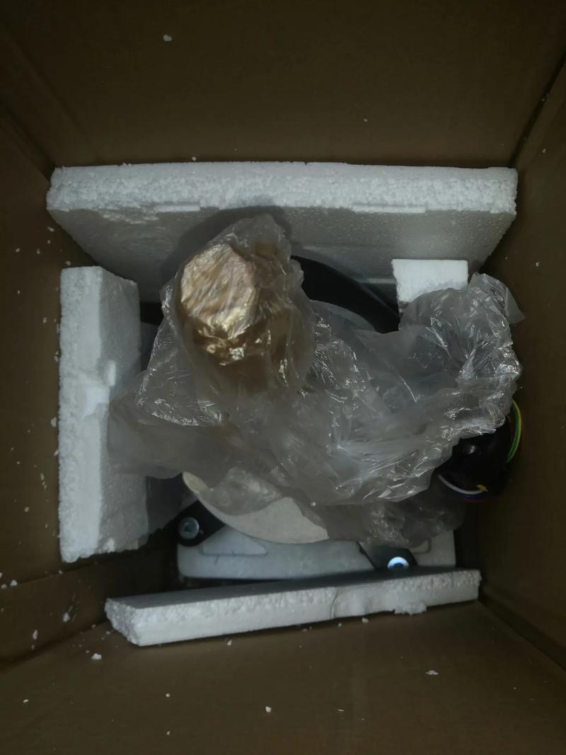 格力空调换电机,维修要花多少钱?-图2 格力空调换电机,维修要花多少钱?-图2