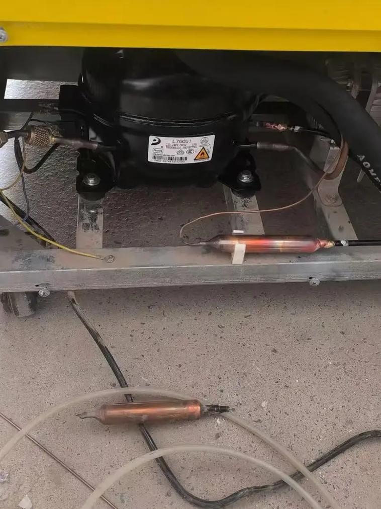 冰箱低压管漏了咋修？视频教你搞定！-图2