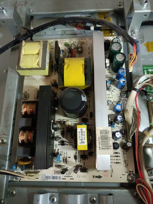 海信滚筒电脑板维修案例，故障点如何排查？-图3