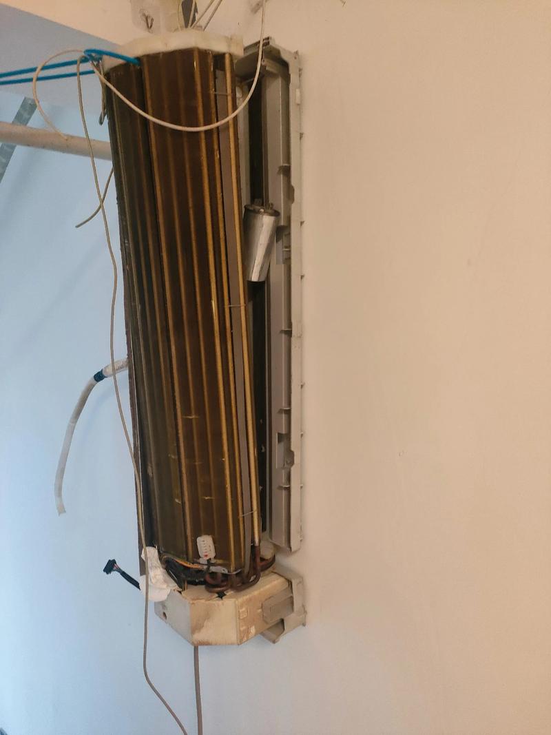 海尔空调挂机漏水维修图-图2 海尔空调挂机漏水维修图-图2