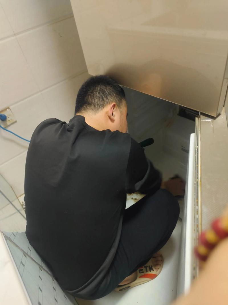 海尔微电脑冰箱故障维修-图1