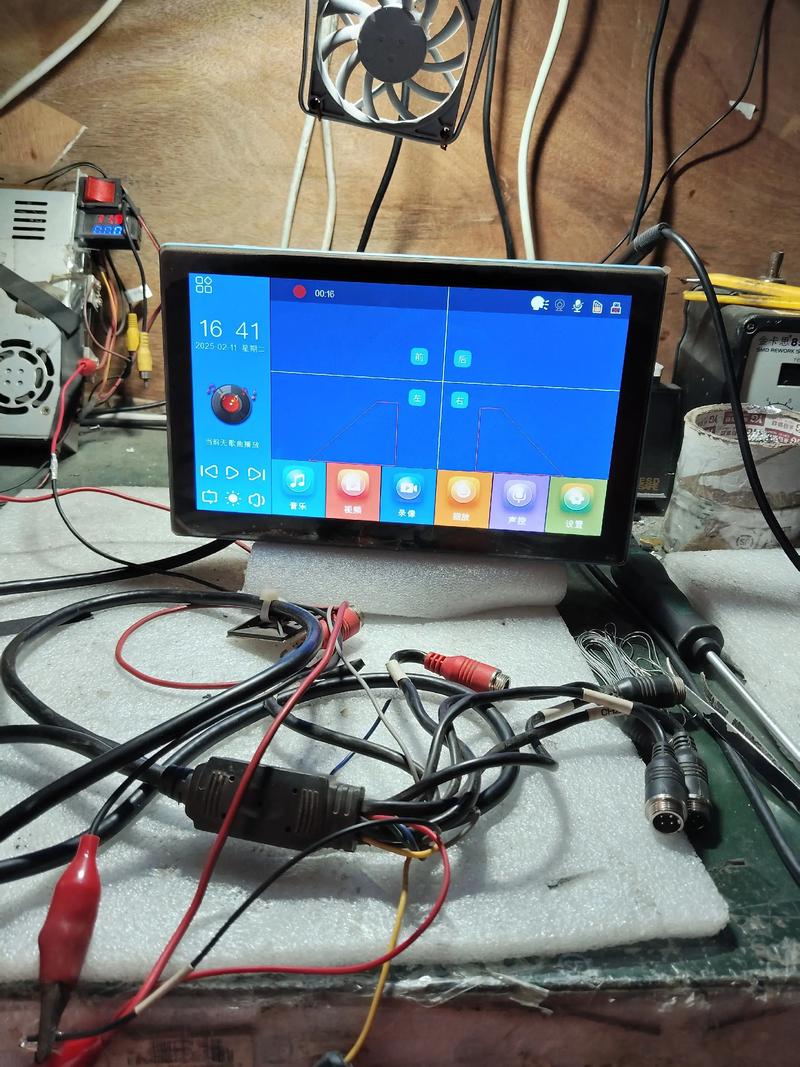DVD导航黑屏怎么修？-图1