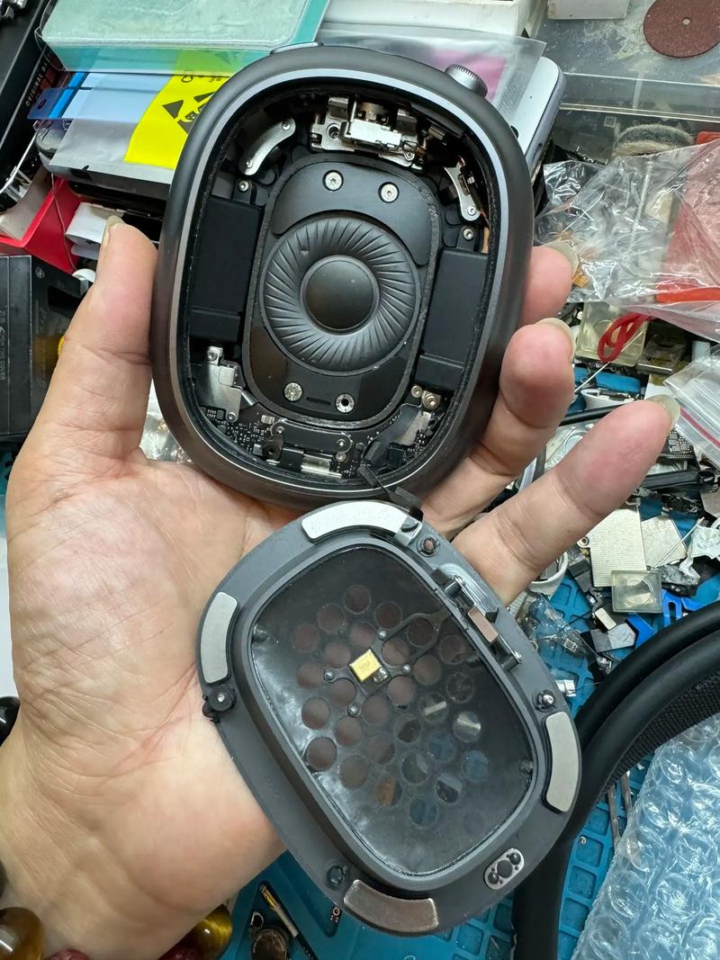 AirPods坏了怎么修？官方还是第三方？-图1