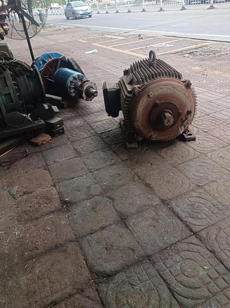 三相异步电动机维修视频怎么学？-图1