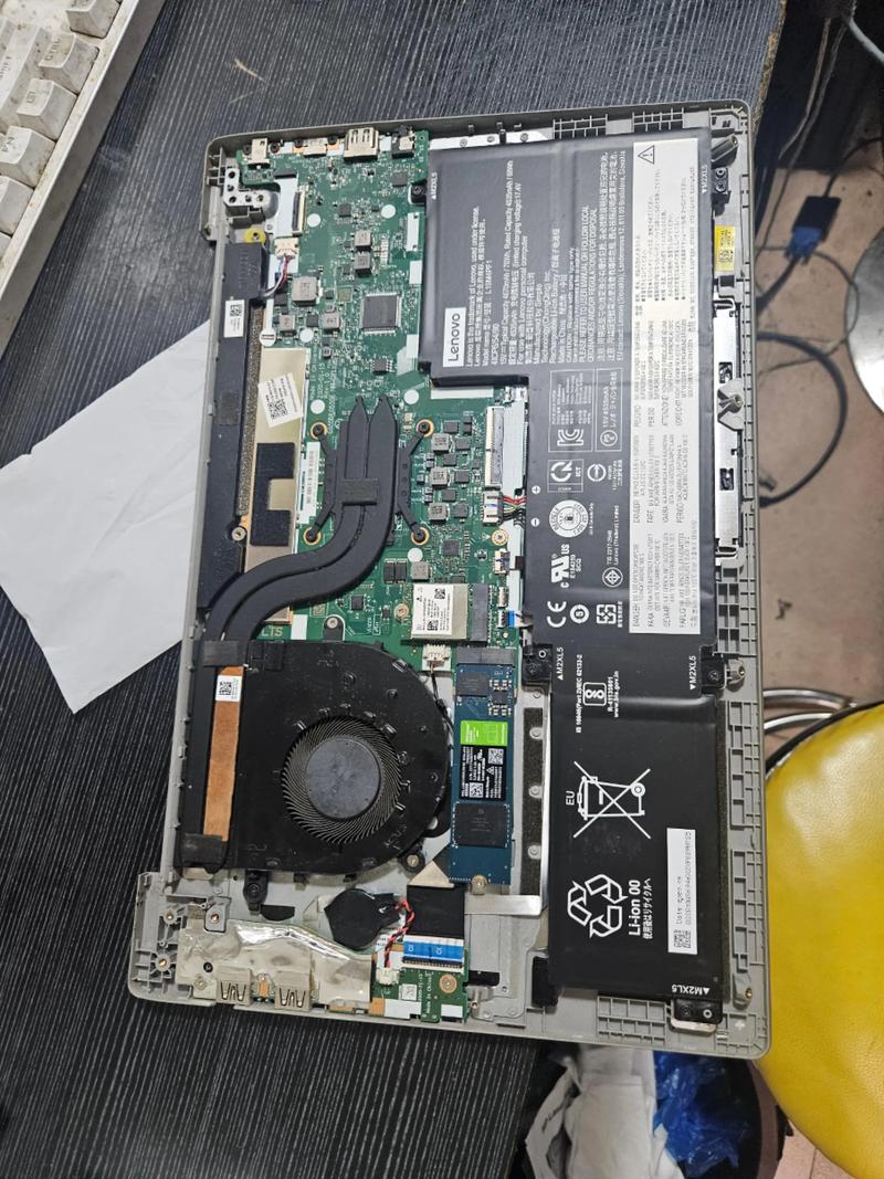 联想L173显示器坏了怎么修？-图2