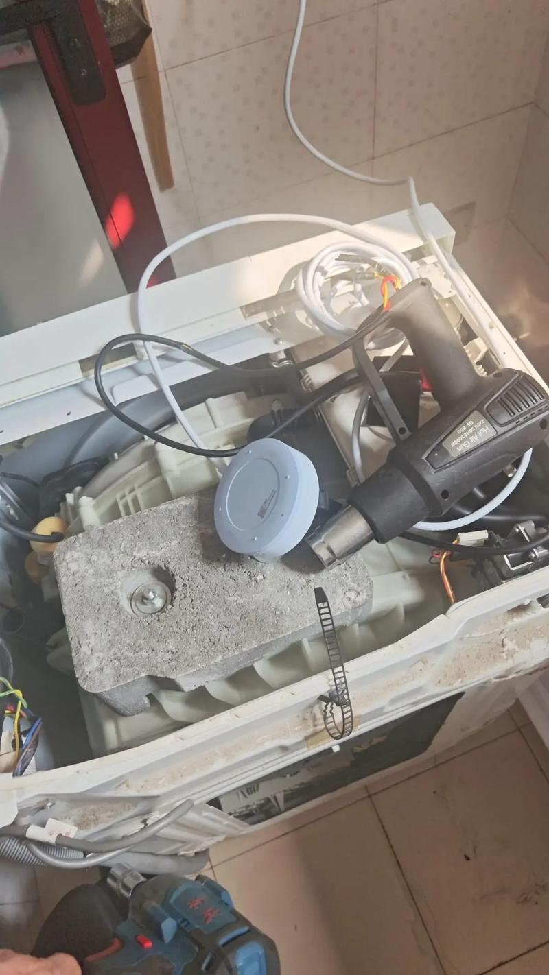 海尔滚筒洗衣机维修视频怎么用?-图2 海尔滚筒洗衣机维修视频怎么用?-图2