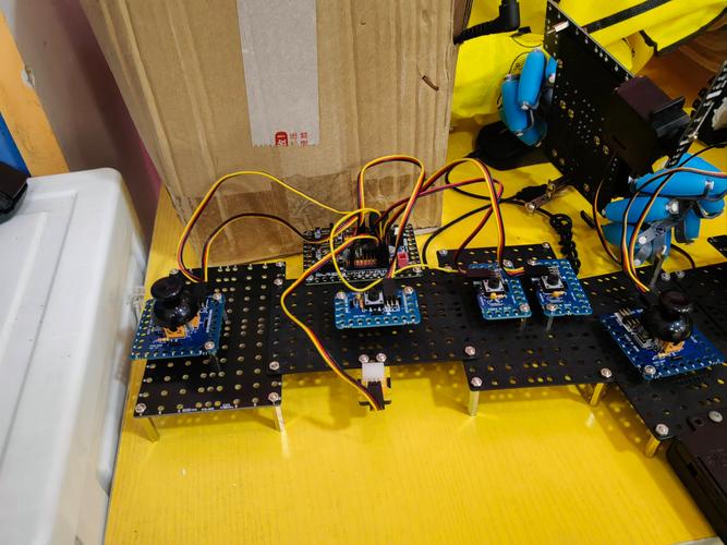 单片机接口技术如何实现高效应用？-图1