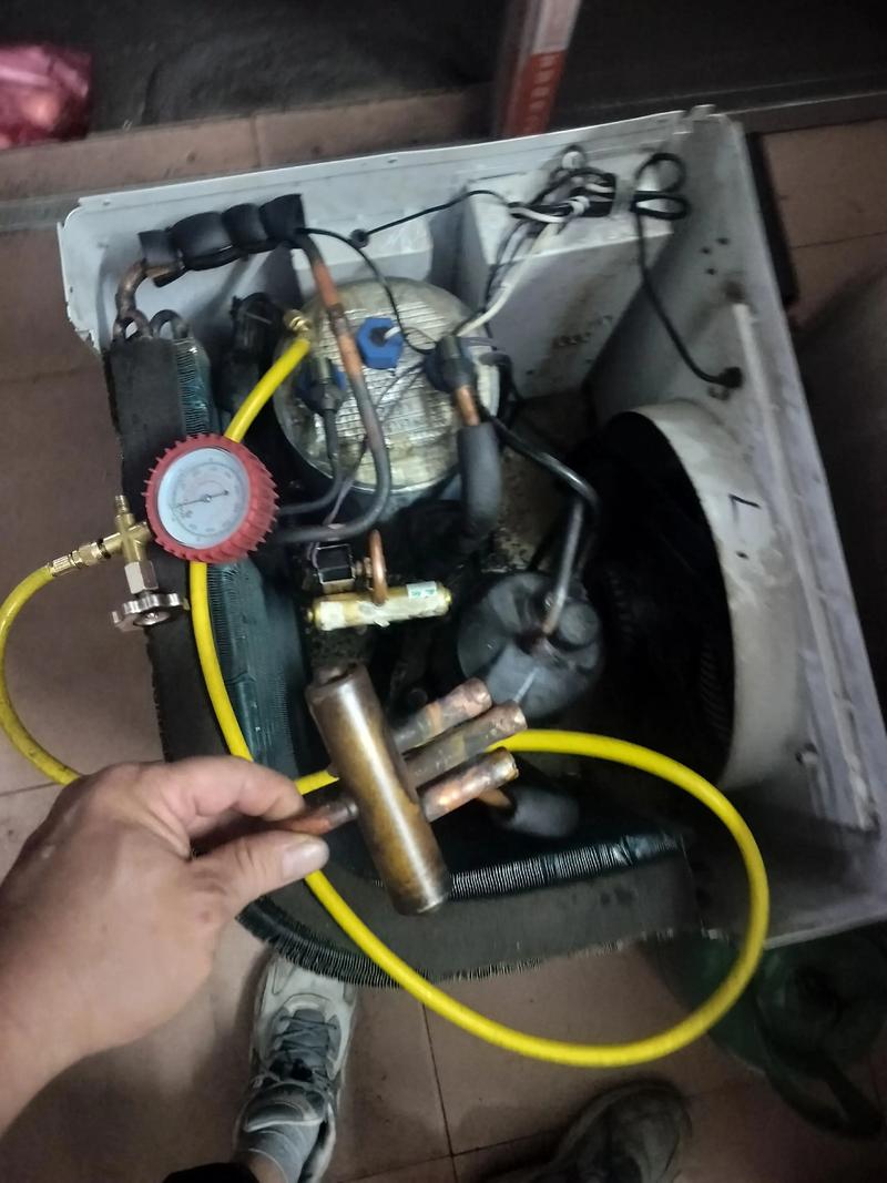 四通阀串气维修多少钱-图1