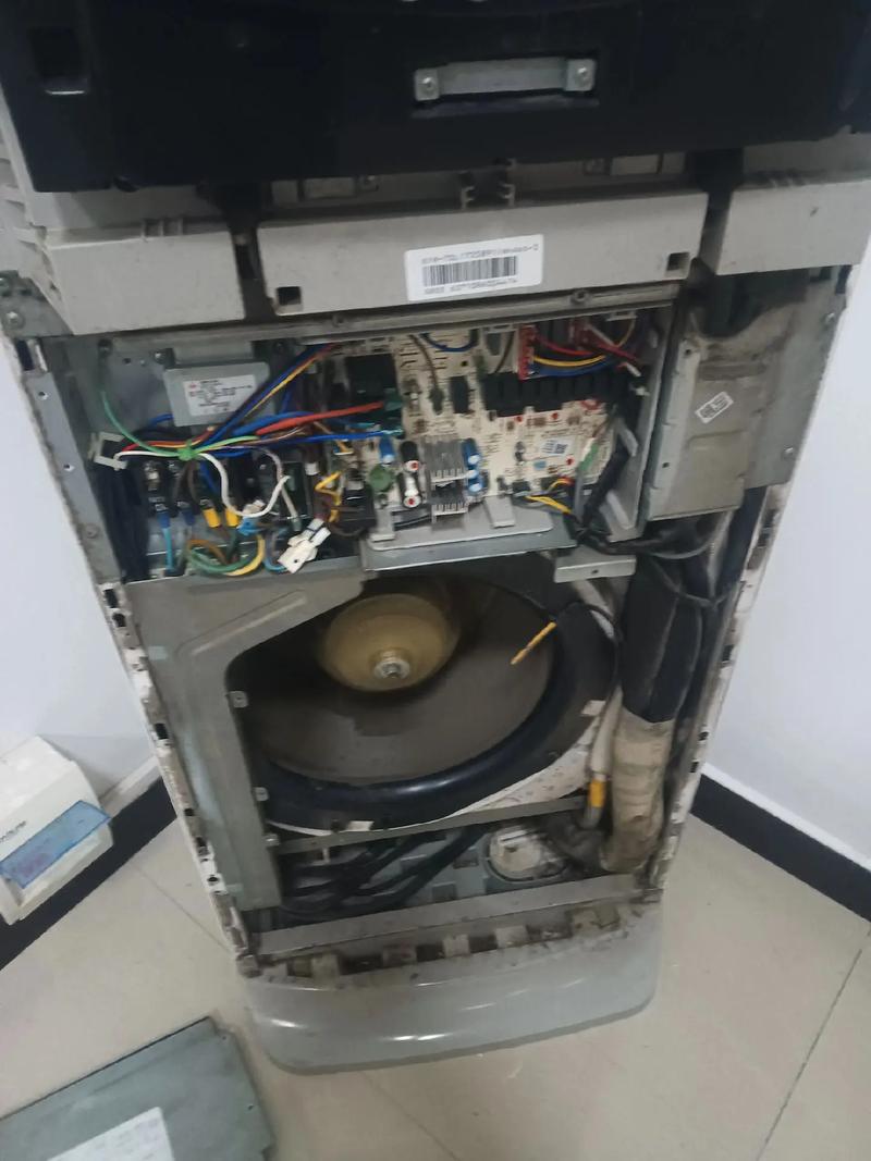 长虹柜机显示E1怎么修？-图3